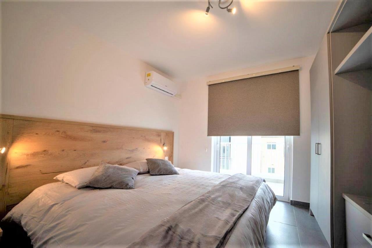 Isky Apartments Gzira Buitenkant foto